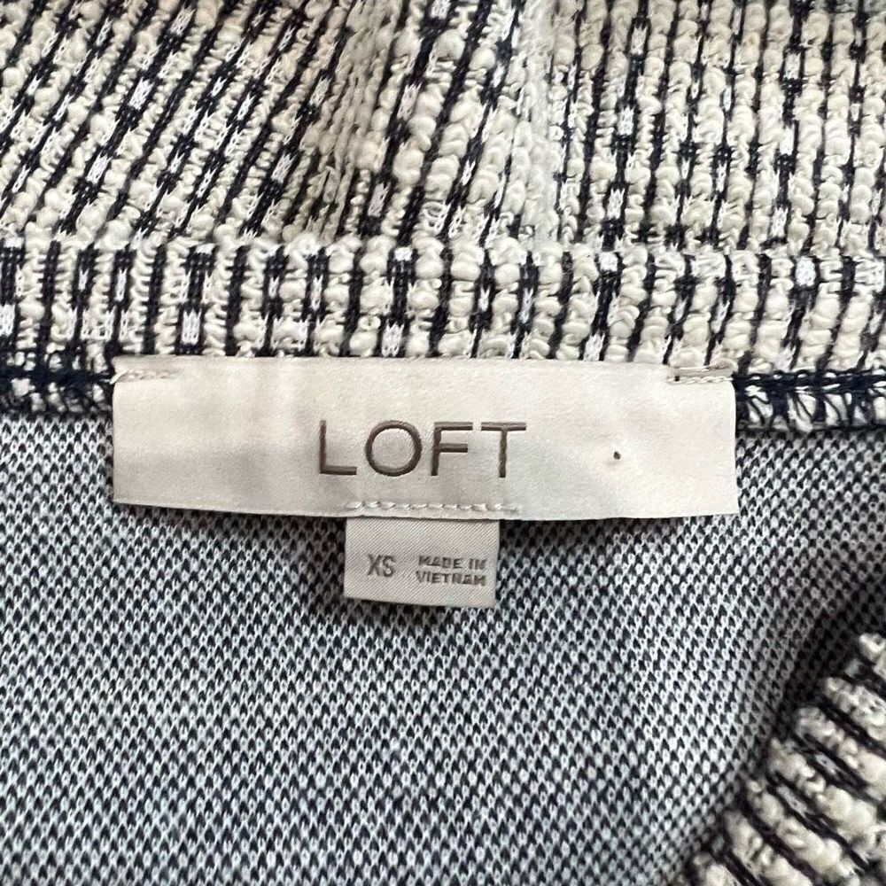 Loft Black White Ikat Boucle Bubble Hem Cami - Picture 3 of 7